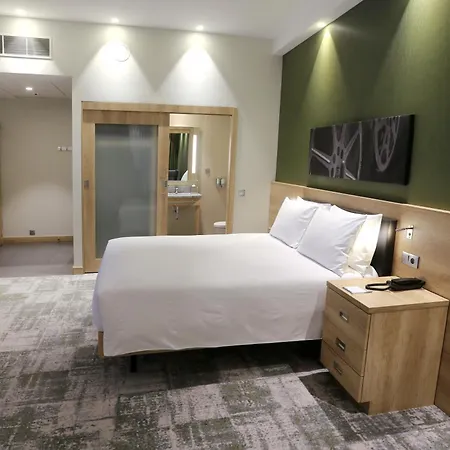 Hampton By Hilton Old Town Hotel 3*